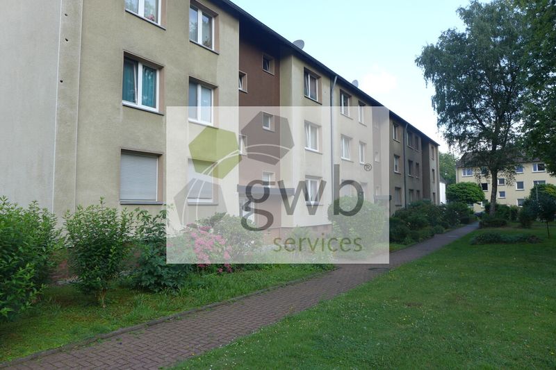 Attraktive Wohnung mit Balkon in gepflegtem Mehrfamilienhaus